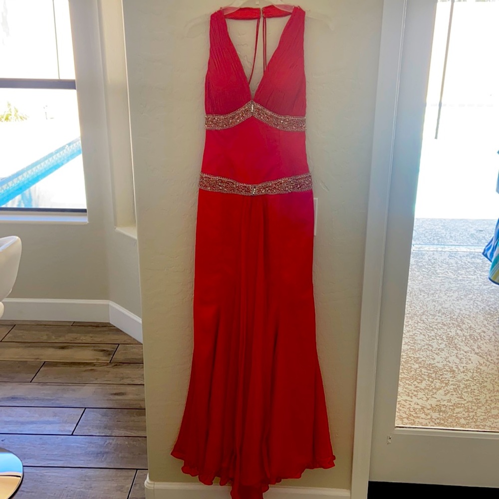 Show stopping Red Stunner! Never worn!